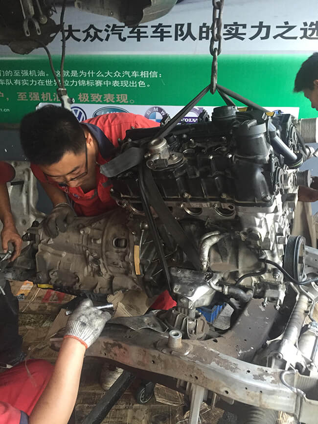 汽車(chē)發(fā)動(dòng)機(jī)的潤(rùn)滑方式有哪些？