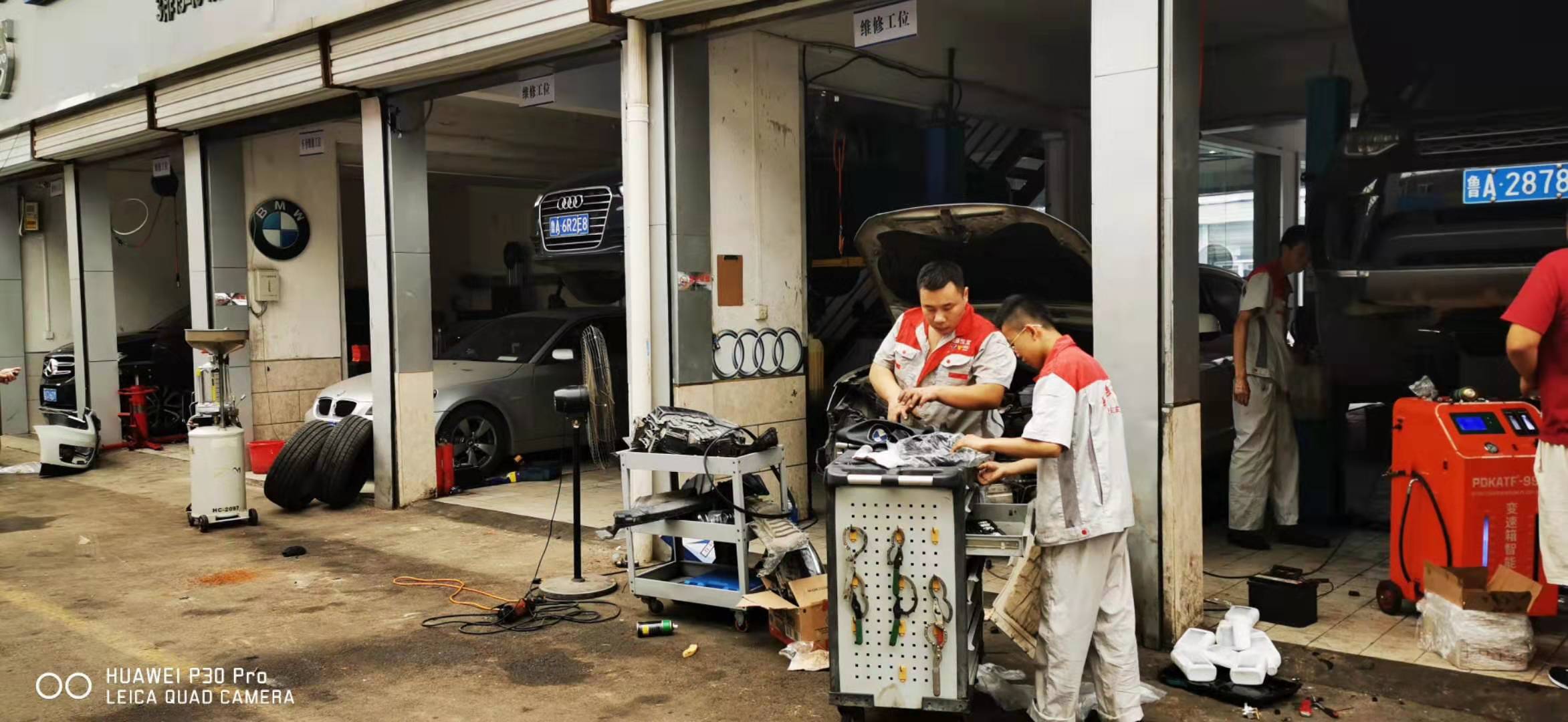 奔馳剎車異響故障燈亮是怎么回事？